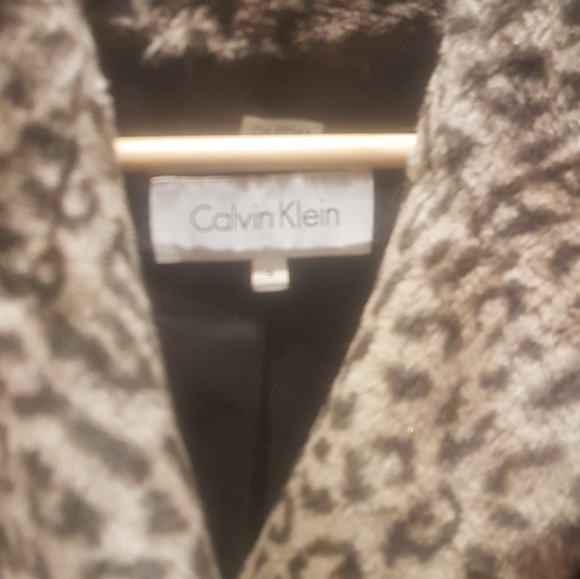 Calvin Klein Fun Fur Leapoard jacket - Picture 2 of 4